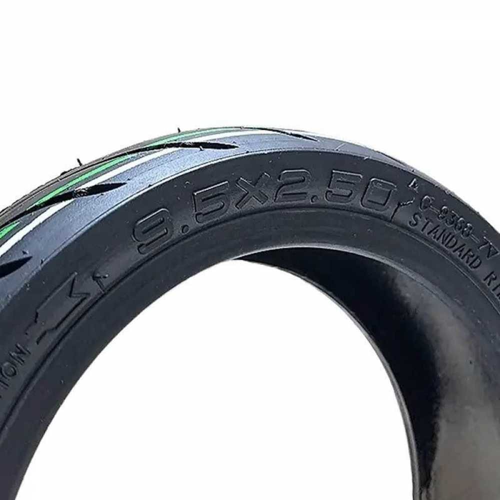 Cubierta CST Tubeless 9.5x2.5-6.1 NIU KQi3